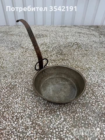 Стар меден тиган, снимка 2 - Антикварни и старинни предмети - 53942699