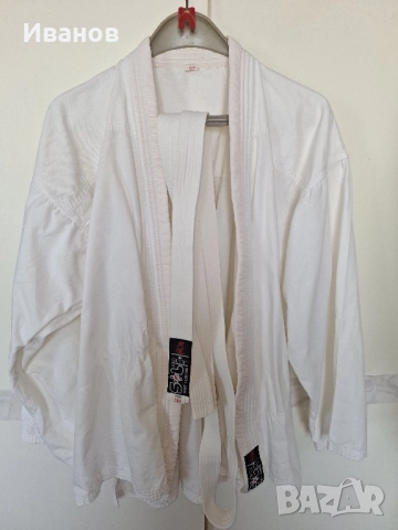 Продавам карате кимоно, снимка 4 - Спортни дрехи, екипи - 51924149