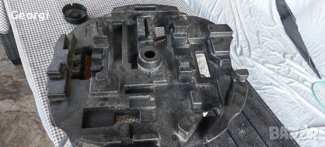 Продавам кора за багажника е60 , снимка 2 - Части - 56469974