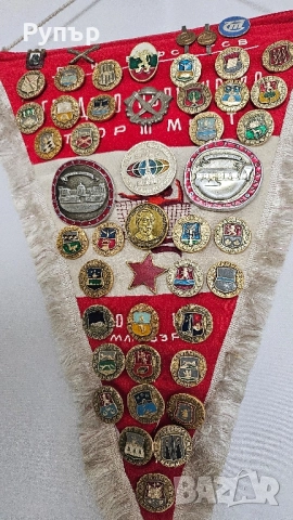 Колекционерско флагче със значки, снимка 4 - Други ценни предмети - 52314382