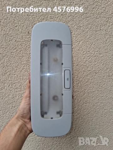 Лампа тавана при задни седалки Golf 5 variant/ комби 2008г., снимка 2 - Части - 51517570