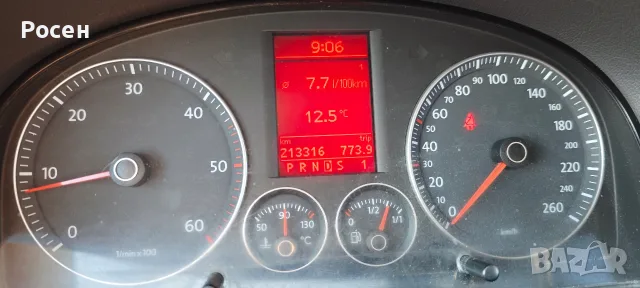 VW Touran 2.0 TDI, снимка 9 - Автомобили и джипове - 56105725