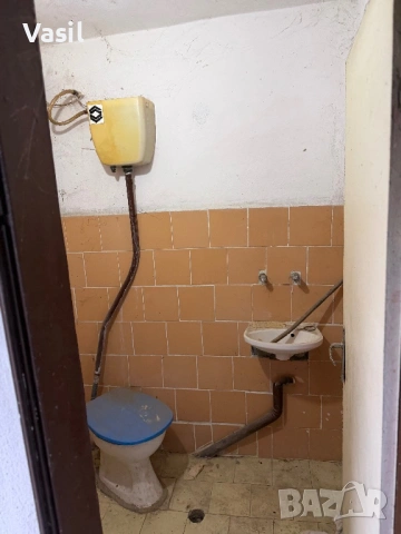 Двуетажна къща в с. Покрайна, снимка 8 - Вили - 54347473