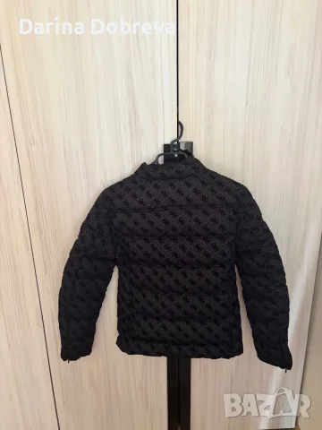 Ново дамско яке на Guess , снимка 2 - Якета - 55855500