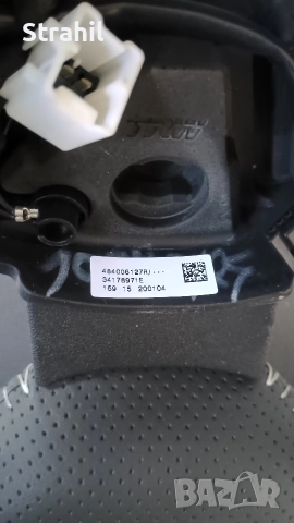 Оригинален волан за Renault Twingo III 484006127R, снимка 5 - Части - 52878501