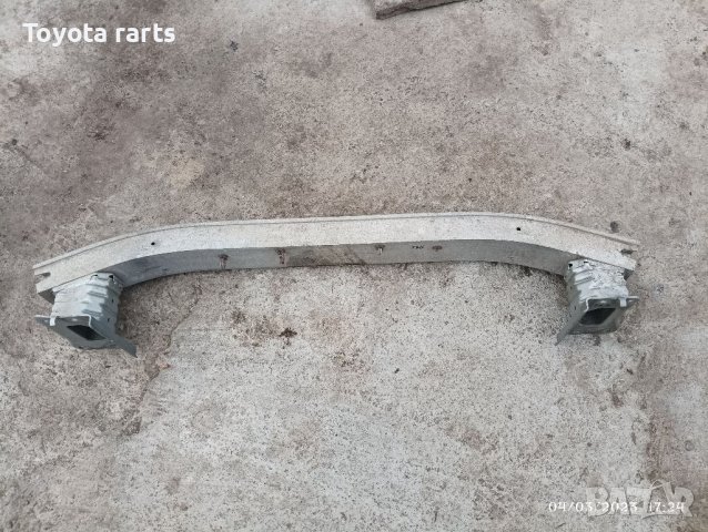 Предна греда за Авенсис т25 , снимка 2 - Части - 39898890