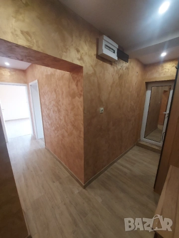 Обзаведен 4-стаен апартамент в предпочитан район, снимка 4 - Апартаменти - 53990218