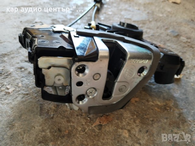 Toyota RAV-4 (2013-2018г.)брава/машинка централно, снимка 4 - Части - 42810529