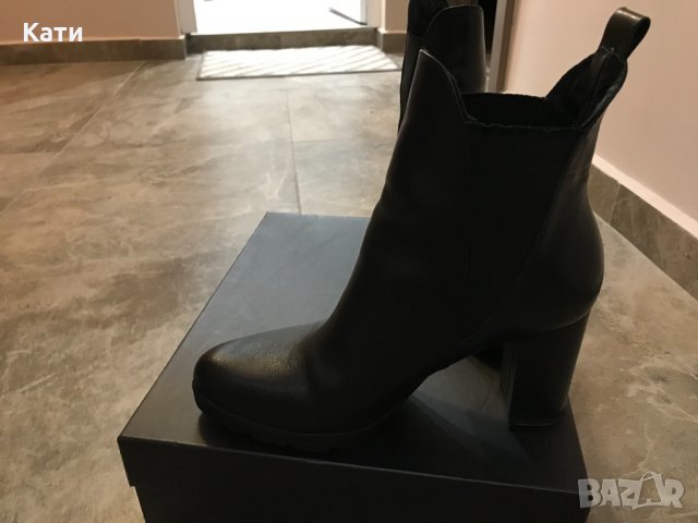 Боти, снимка 2 - Дамски боти - 35245614