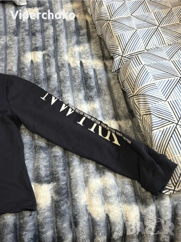 5 тениски къс ръкав + една блуза. 20 Евро, снимка 14 - Тениски - 53774980