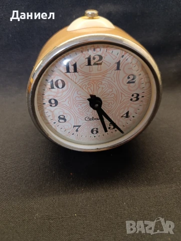 Стар будилник Севани, снимка 2 - Антикварни и старинни предмети - 51311079