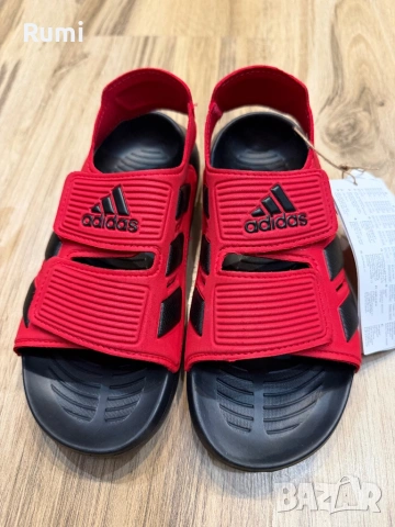 Детски чисто нови юношески оригинални сандали adidas Altaswim 2.0 ! 32,33 н, снимка 4 - Детски сандали и чехли - 52179879