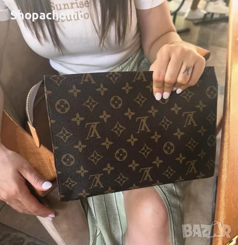 Мъжки клъч Louis Vuitton, снимка 2 - Чанти - 56275096