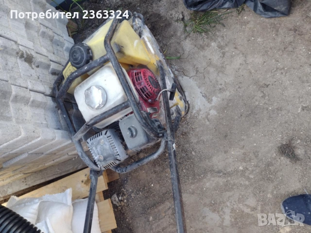 Wacker Трамбовка за павета, вибро плоча 92 kg. Двигател Honda GX160, снимка 2 - Други машини и части - 52259684