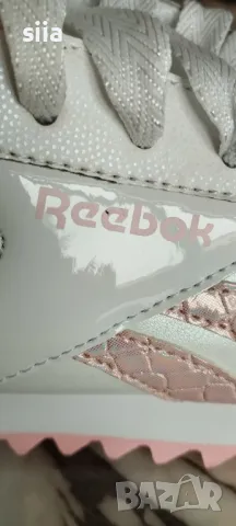 Дамски маратонки Reebok, снимка 2 - Маратонки - 47950253