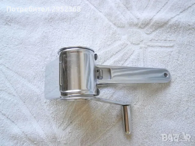 Ренде за твърди сирена WMF, снимка 4 - Аксесоари за кухня - 48908614