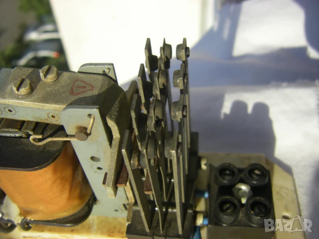 Мощно немско електромагнитно реле с бобина за 220 В и четири контактни групи за по 16А, снимка 3 - Друга електроника - 51084683