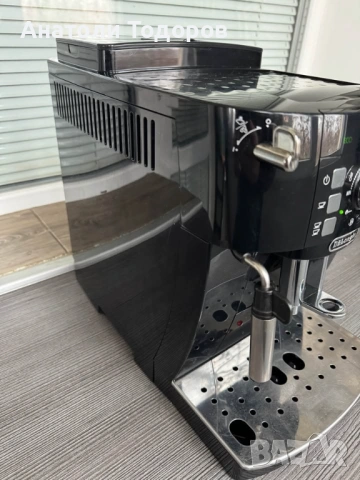 DeLonghi Magnifica S -ECAM21.118.B, снимка 2 - Кафемашини - 53083049