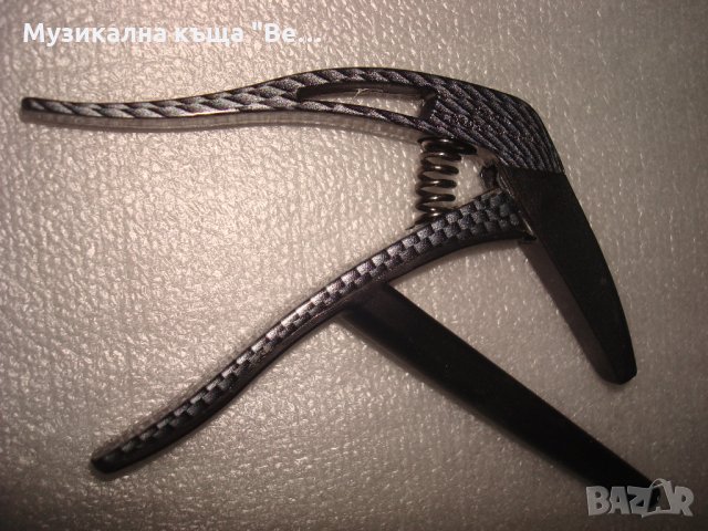 Каподастер за класическа китара, снимка 3 - Китари - 31163355