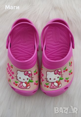 Детски крокс Hello Kitty №28, снимка 7 - Детски сандали и чехли - 39379316