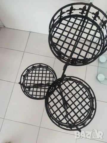 Сгъваем цветарник/ стелаж/ органайзер* Ковано желязо* Стабилен* , снимка 3 - Други стоки за дома - 51372608