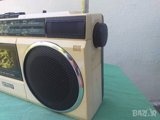 HITACHI TRK 6830 E Радиокасетофон бял, снимка 6 - Радиокасетофони, транзистори - 29288354