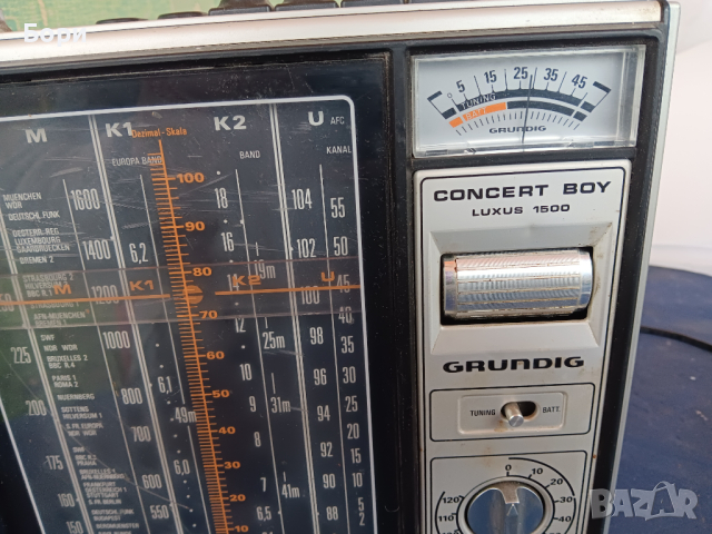 GRUNDIG CONCERT BOY LUXUS 1500 Радио, снимка 3 - Радиокасетофони, транзистори - 44588599