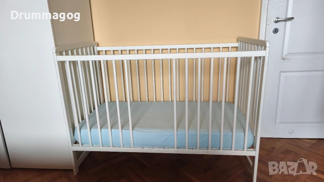 Детско дървено легло с матрак