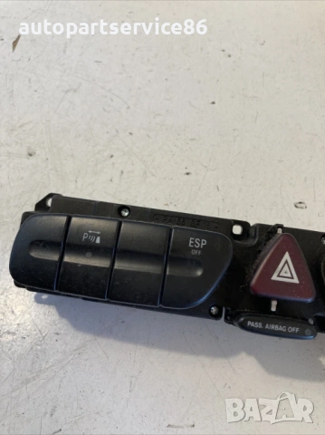 Превключвател за аварийни светлини 270 CDI за Mercedes Clk W209 (2005) 2038217379 , снимка 3 - Части - 54027975