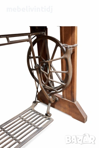 Винтидж шевна машина Singer с дървена маса и крачен механизъм, снимка 7 - Антикварни и старинни предмети - 54031310