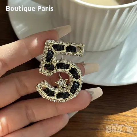 Chanel 5 оригинална брошка 