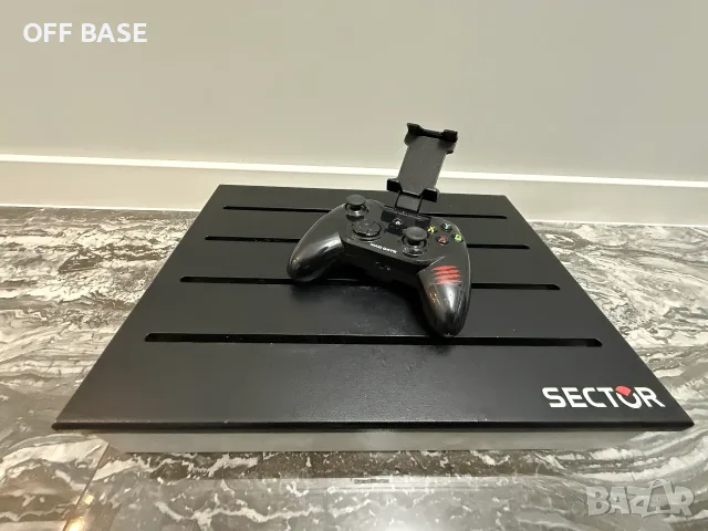 Гейминг джойстик MadCatz за смартфон