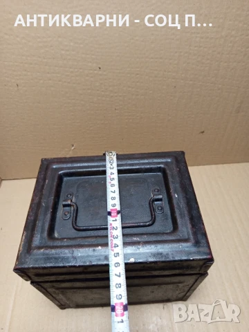 Стара Метална Военна Кутия., снимка 11 - Антикварни и старинни предмети - 51371002