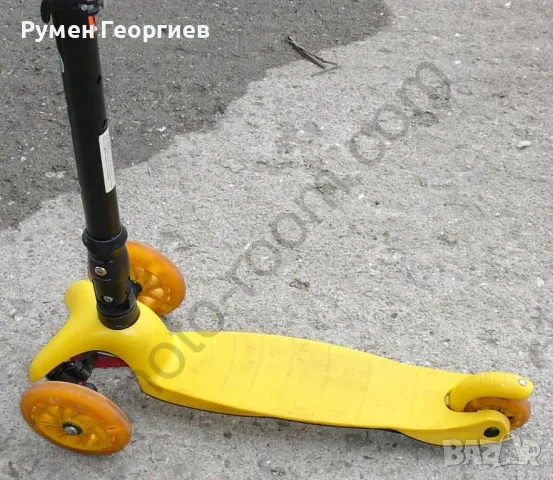 Употребявана детска тротинетка Ronny – жълта, снимка 2 - Детски велосипеди, триколки и коли - 50027071