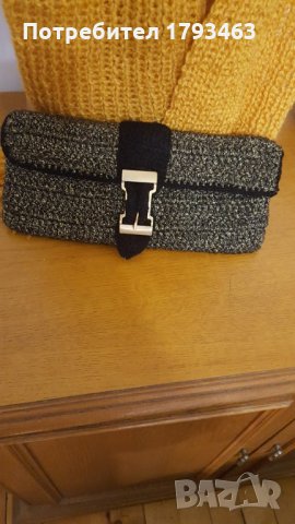 Ръчно плетена чанта-портмонета 