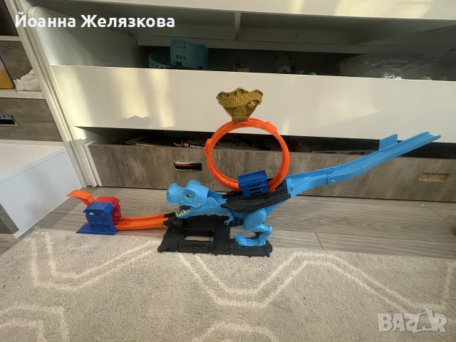 Писта на hotwheels 