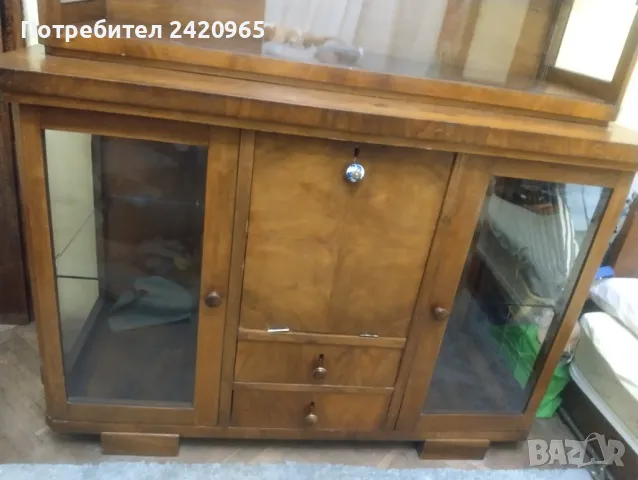 Старинен бюфет от 2 части с кристални стъкла, снимка 3 - Антикварни и старинни предмети - 50198383