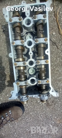 разпределителен вал 2бр. , Мазда3,2006г,1.6,77kw,код двигател Z6