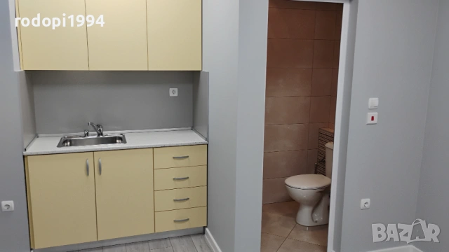 магазин-студио- за козметика,ноктопластика,разкрасителни процедури