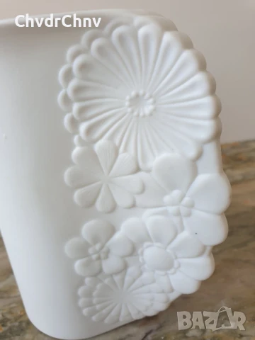 3бр ALKA Kaiser вази/АЛКА Кайзер Бавария стара немска порцеланова ваза/бяла-модернизъм-бисквит, снимка 3 - Вази - 50575888