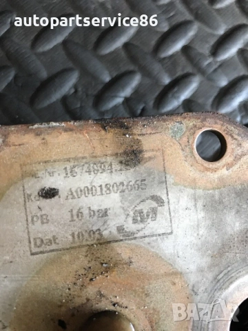 Охладител на масло за Mercedes Atego 815 (1997-2004) A0001802665, снимка 2 - Части - 54180871