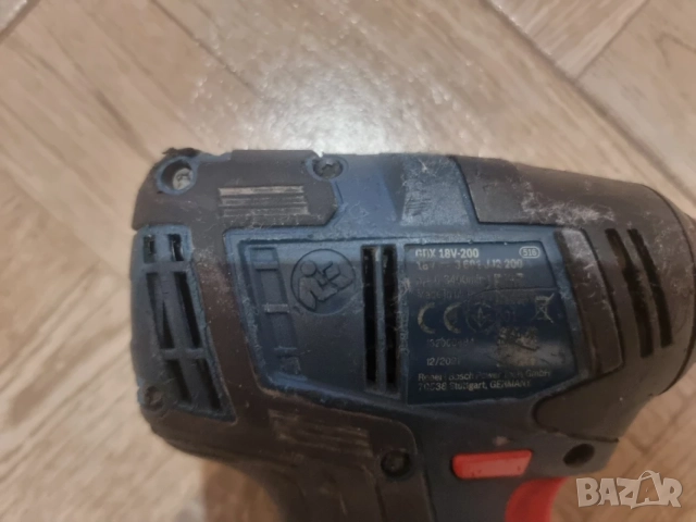Импактор BOSCH GDX 18V - 200 и батерия 5А, снимка 2 - Винтоверти - 56324998