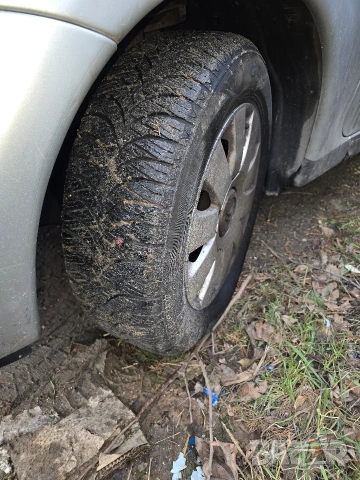 Алуминиеви джанти с НОВИ ГУМИ плюс резервна , снимка 2 - Гуми и джанти - 53285339