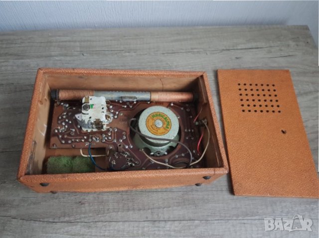 Старо радио Reela, снимка 9 - Антикварни и старинни предмети - 35037493