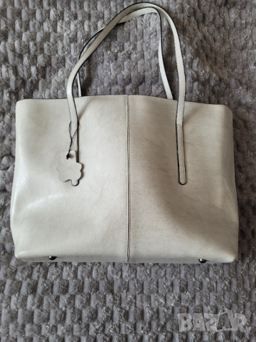  Дамска чанта от естествена кожа 