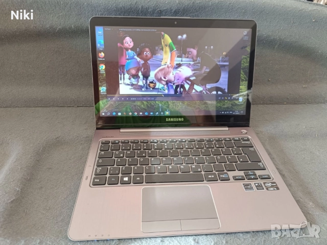 Продавам бърз лаптоп Samsung, 13 инча, Intel Core i5