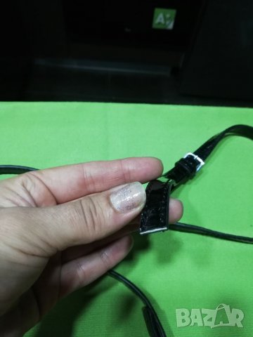 Дамска малка чанта Guess, снимка 7 - Чанти - 38078918