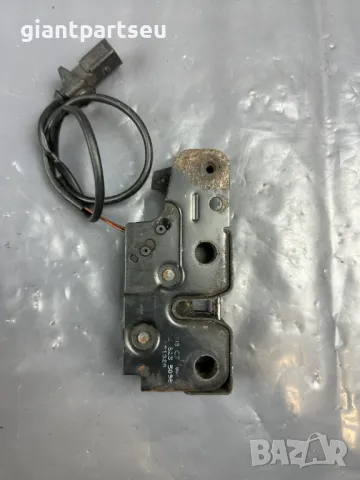 Ключалка за АУДИ AUDI Преден Капак