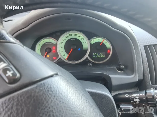 Toyota Corolla Verso, снимка 10 - Автомобили и джипове - 56333645