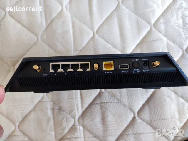 Netgear R7000 без антени и захранване, снимка 3 - Рутери - 49422483